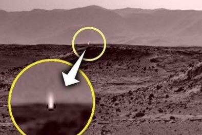 Phát hiện đốm sáng đầy bí ẩn xuất hiện trên sao Hỏa
